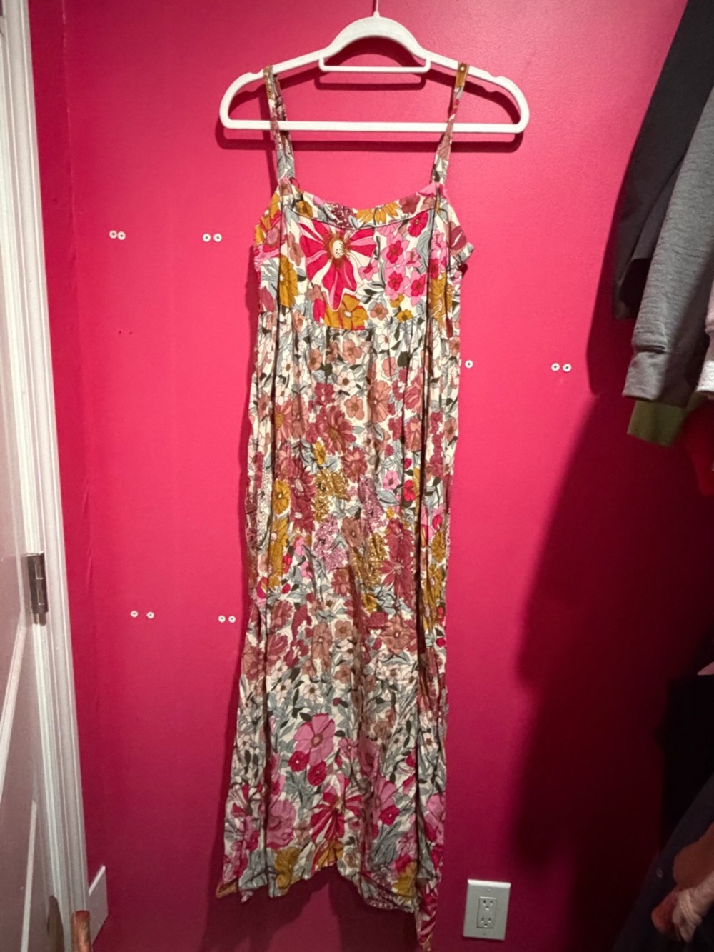 Floral Flowy Maxi Dress with Adjustable Straps. Maternity, Summer, Spring - Picture 2 of 4